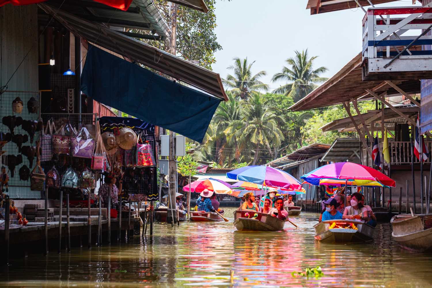 Damnoen Saduak Floating Market