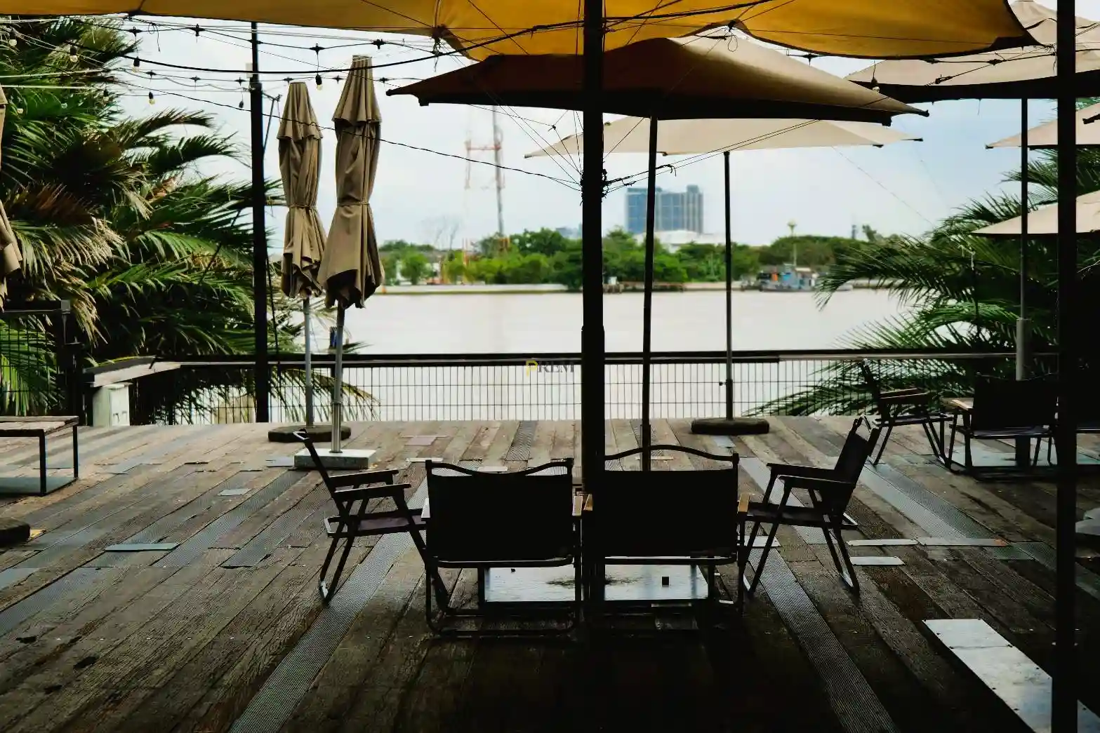 Hiddenwoods cafe at Samut Prakarn