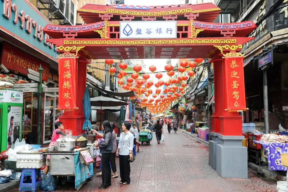 {"id":687,"name":"package-tours\/places\/49-3-3609552c80292e44751fa06afe8e8fe2.webp","package_tours_places_id":49,"alt":"Market and Authentic Street Food Tour in China Town Bangkok","position":8,"cover":0,"status":1,"created_at":"2024-09-01T11:00:20.000000Z","updated_at":"2024-09-01T11:00:20.000000Z","deleted_at":null}