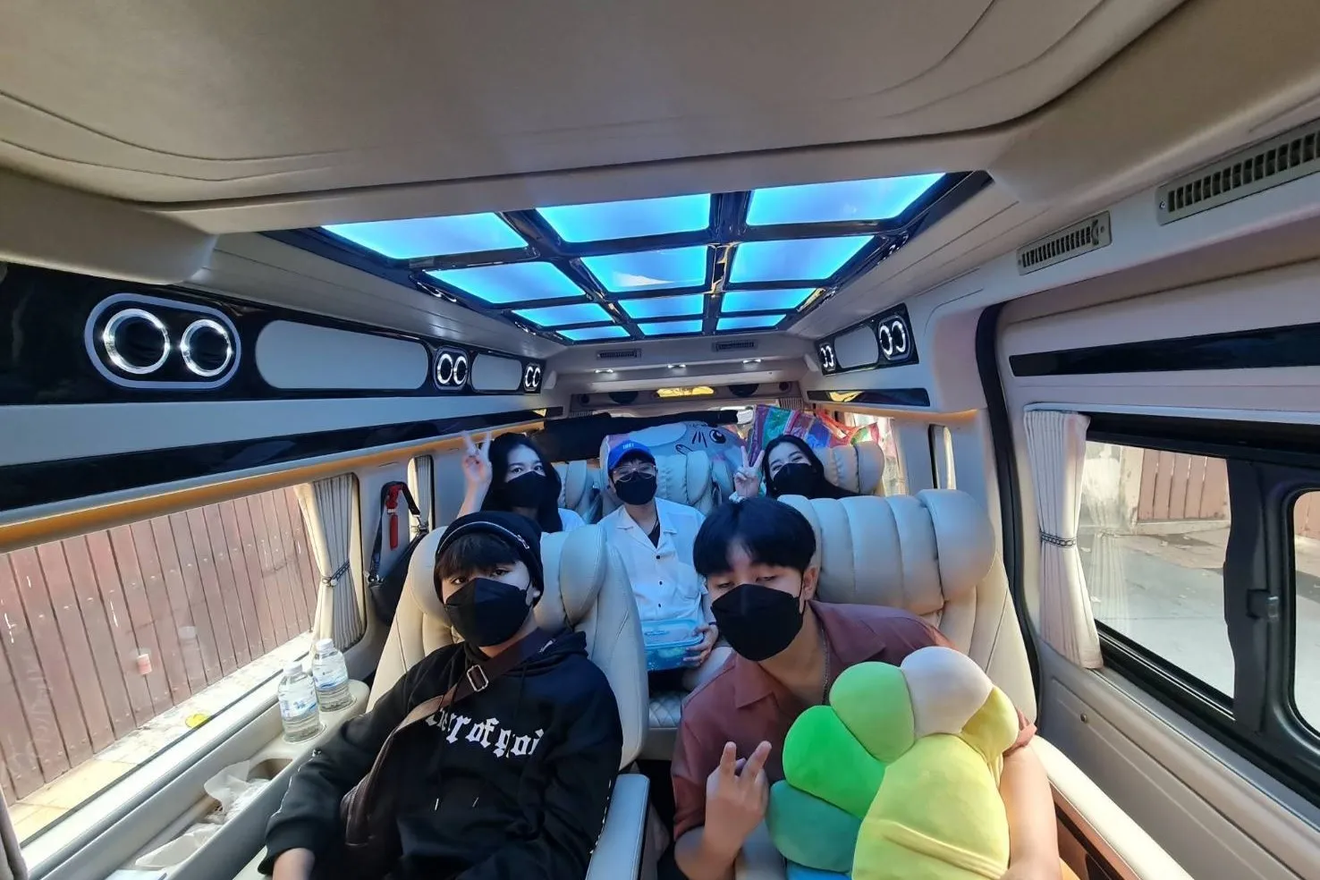 {"id":749,"name":"package-tours\/places\/76-1-c9abbd43bc37973da98f144e6a77bac0.webp","package_tours_places_id":76,"alt":"Private Charter Services","position":6,"cover":0,"status":1,"created_at":"2024-09-05T09:36:01.000000Z","updated_at":"2024-09-06T07:34:02.000000Z","deleted_at":null}