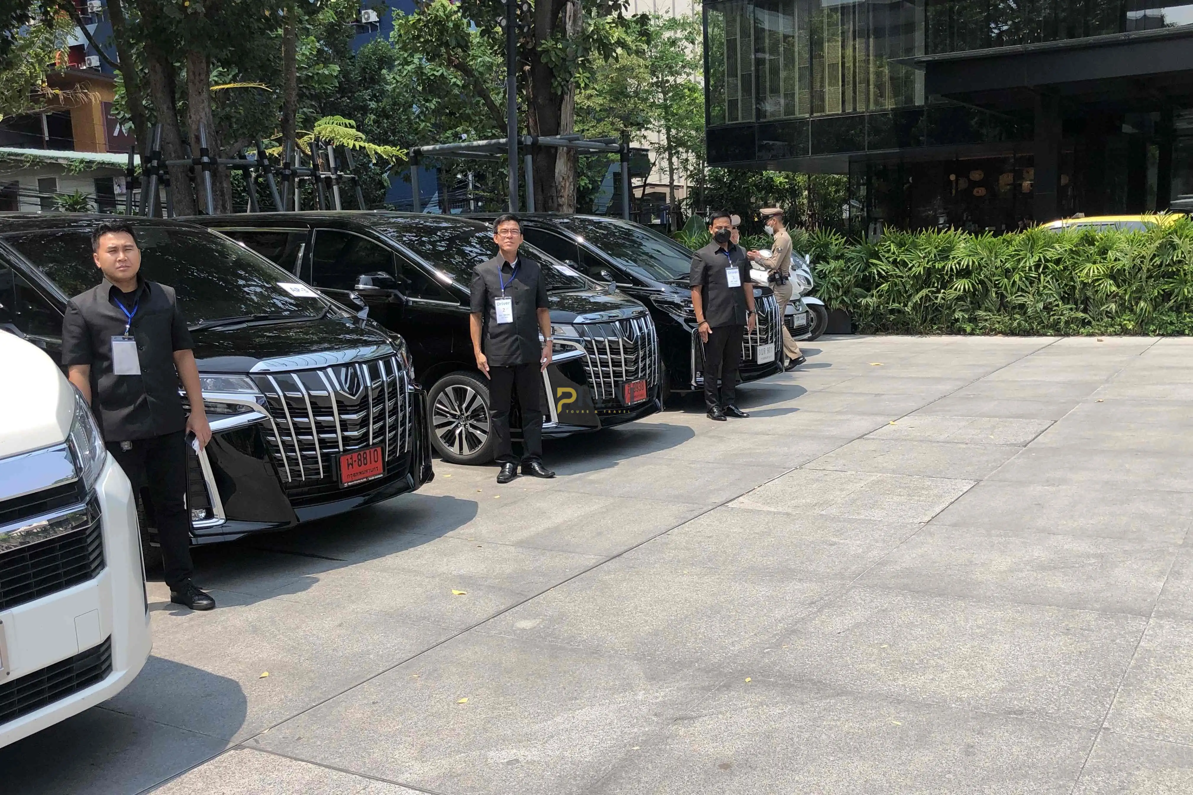 Toyota Alphard and Mercedes Benz E Class
