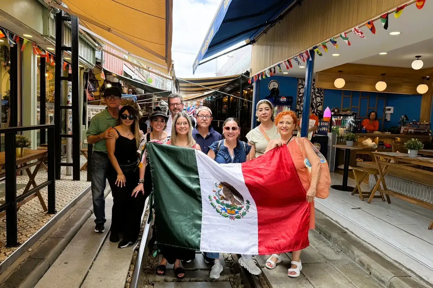 Luxury Van and Hyundai H1